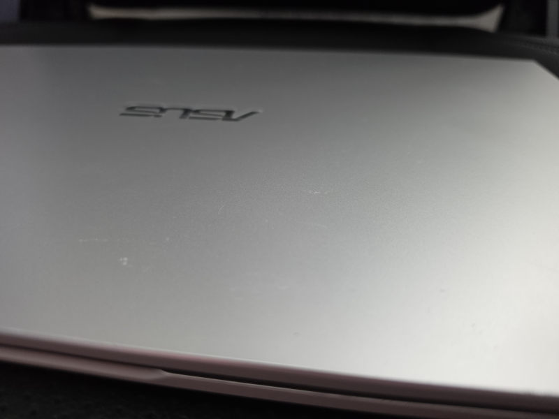 ASUS VivoBook A509JA 8