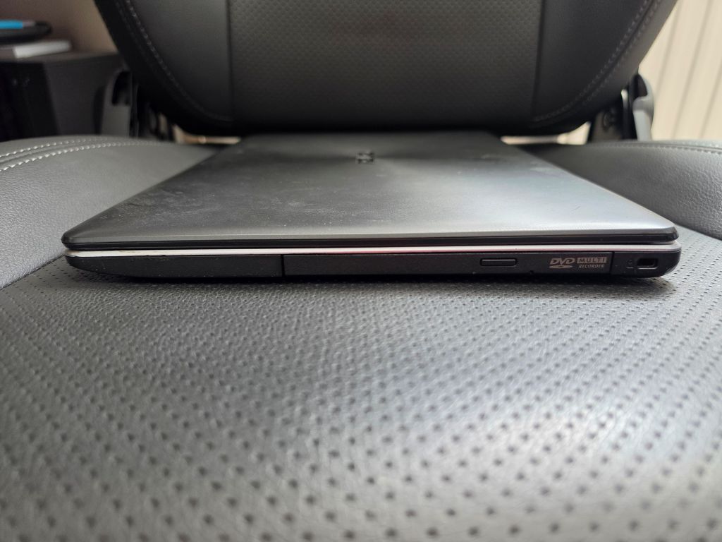 Asus X550CC Notebook PC 4