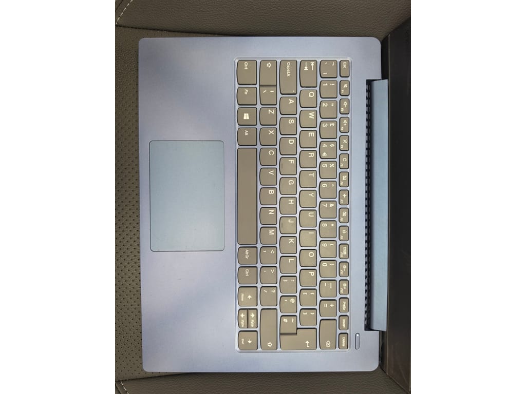Lenovo IdeaPad 33oS-141KB 14" 3