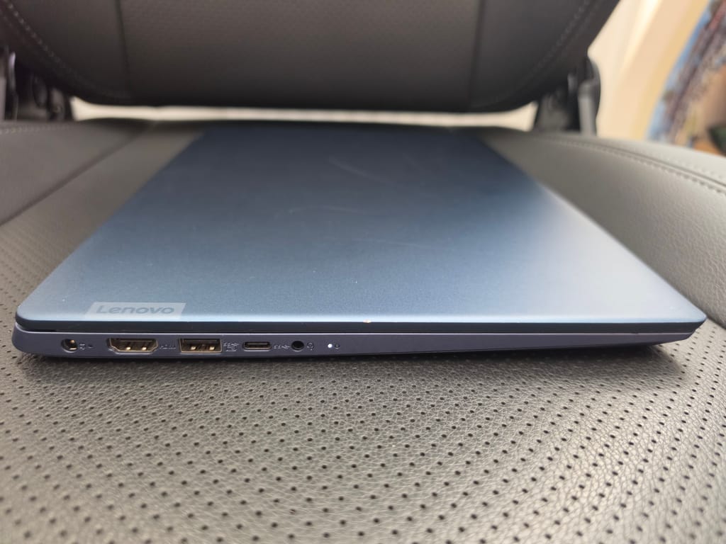Lenovo IdeaPad 33oS-141KB 14" 8